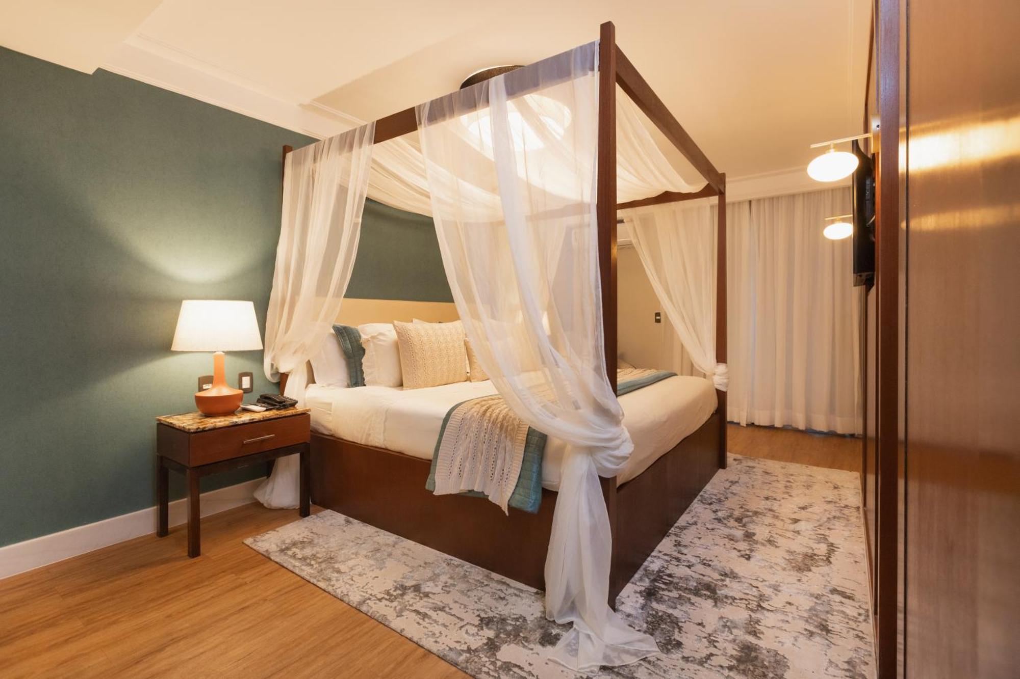 Royal Atlantica 4*